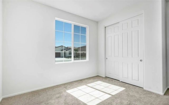 12438 Pinos Verde Ln, Victorville, CA 92392