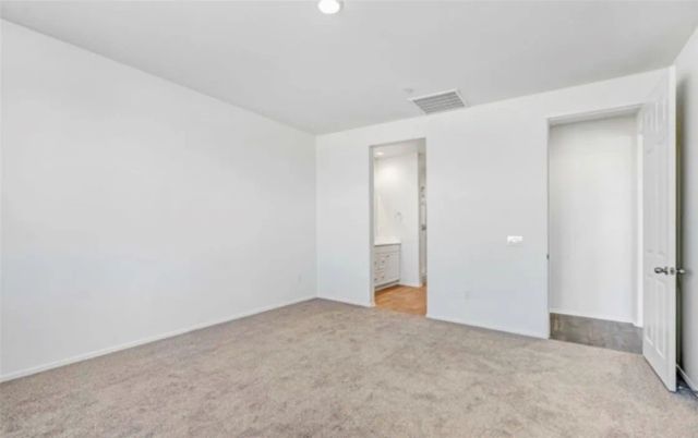12438 Pinos Verde Ln, Victorville, CA 92392