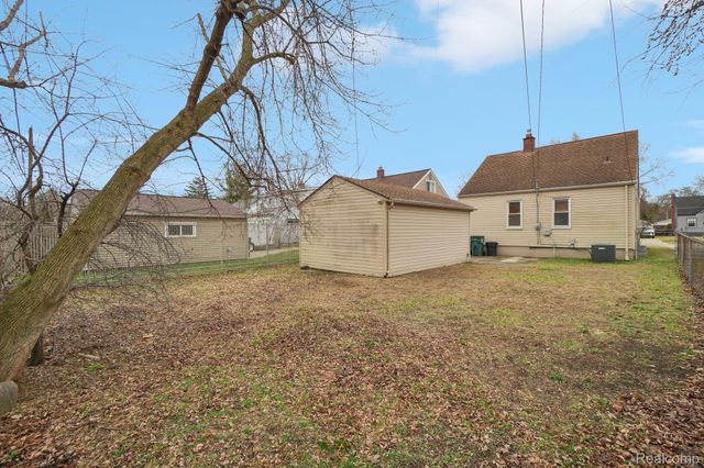 233 Linden Avenue, Royal Oak, MI 48073