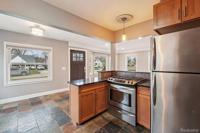 233 Linden Avenue, Royal Oak, MI 48073