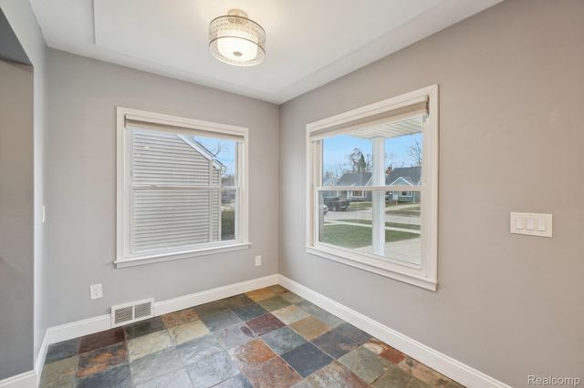 233 Linden Avenue, Royal Oak, MI 48073