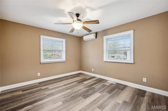 15 Chamblee Lane, St Louis, MO 63141