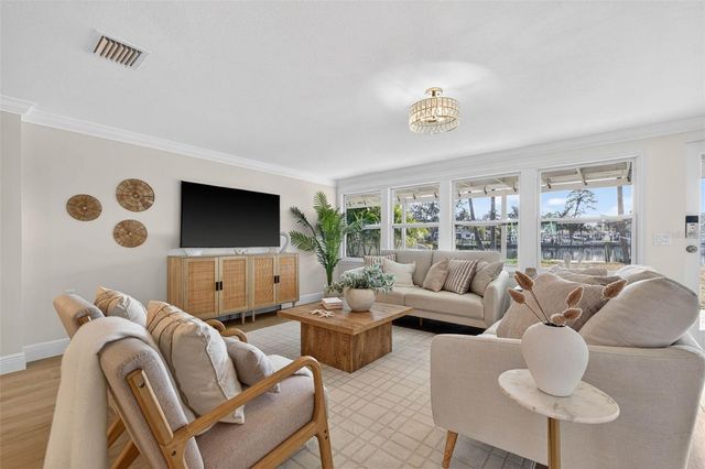 4790 VENETIAN BOULEVARD NE, St Petersburg, FL 33703