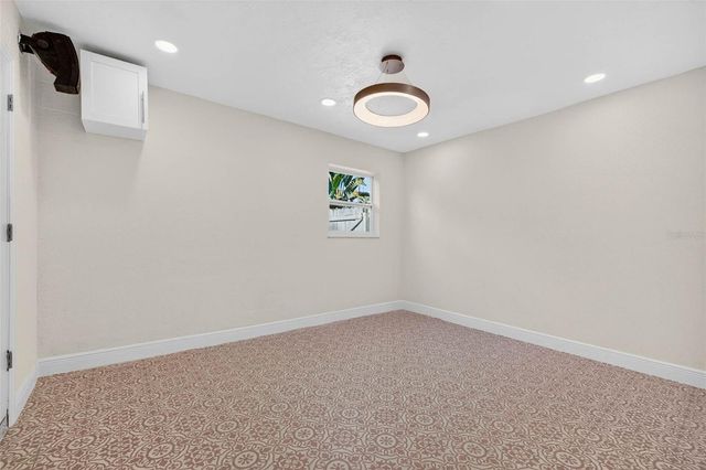 4790 VENETIAN BOULEVARD NE, St Petersburg, FL 33703