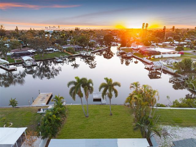 4790 VENETIAN BOULEVARD NE, St Petersburg, FL 33703