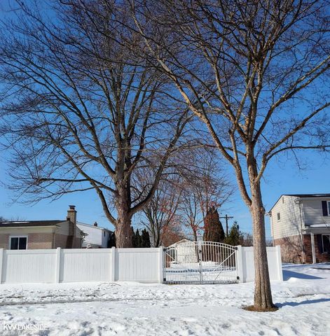 1291 Ashley Drive, Troy, MI 48085