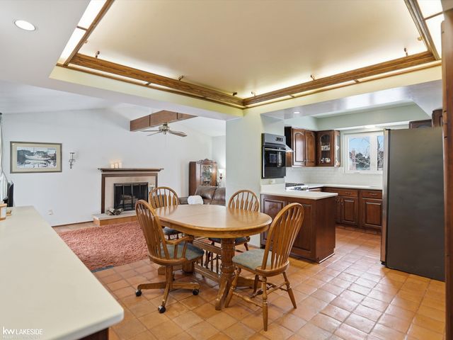 1291 Ashley Drive, Troy, MI 48085