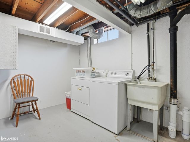 1291 Ashley Drive, Troy, MI 48085