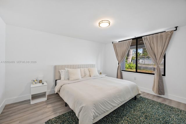 11730 NW 3rd Ave, Miami, FL 33168