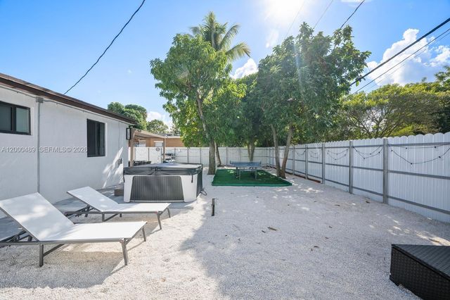 11730 NW 3rd Ave, Miami, FL 33168