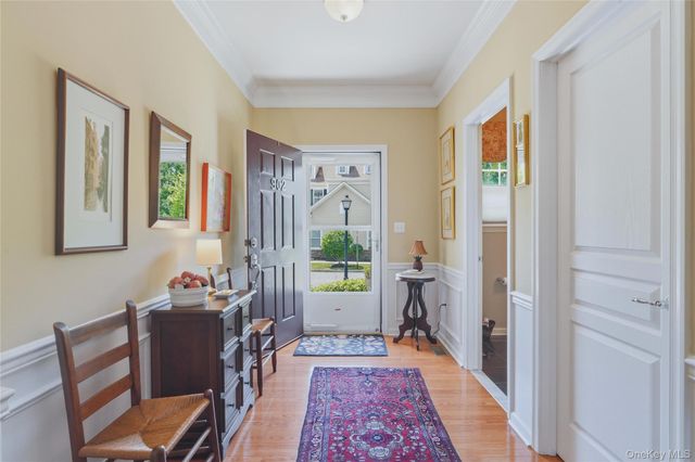 6 Bainbridge Place 902, Newburgh, NY 12550