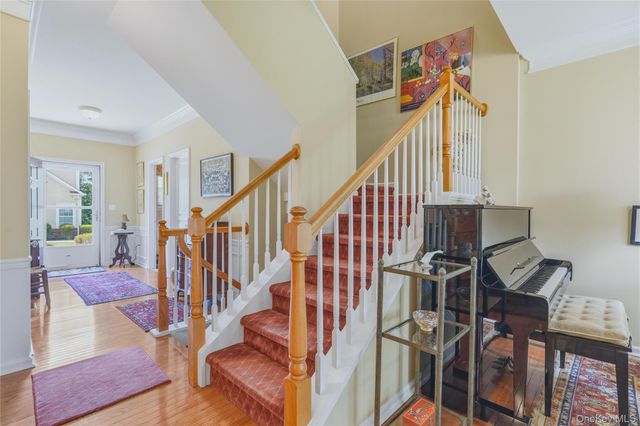 6 Bainbridge Place 902, Newburgh, NY 12550