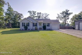 100 Walnut Acres Way, Barco, NC 27917