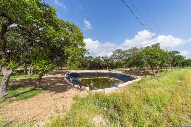 592 Mustang Pass, Bandera, TX 78003