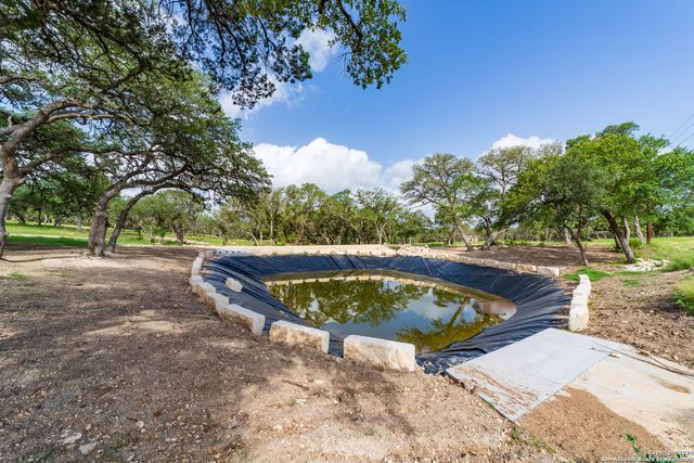 592 Mustang Pass, Bandera, TX 78003