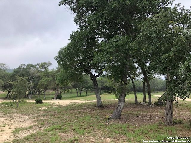 592 Mustang Pass, Bandera, TX 78003