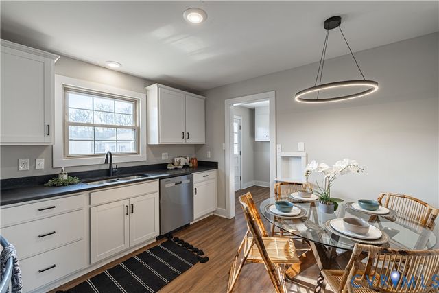 105 Verbov Ave, Colonial Heights, VA 23834