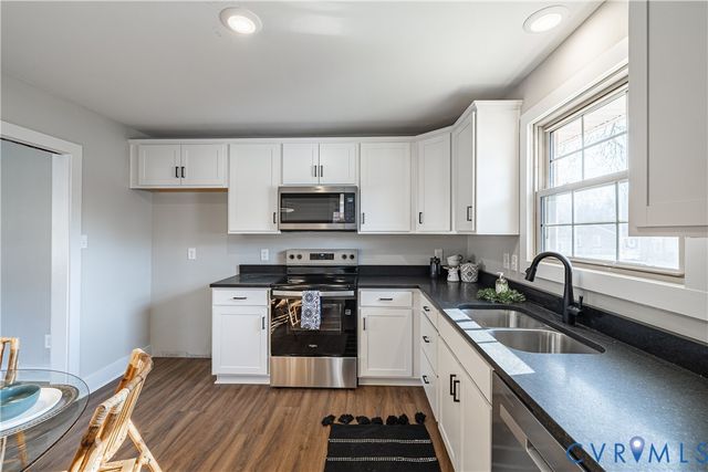 105 Verbov Ave, Colonial Heights, VA 23834