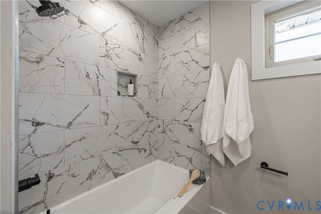 105 Verbov Ave, Colonial Heights, VA 23834