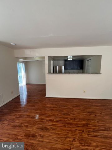 9647 HAGEL CIR #30/C, Lorton, VA 22079