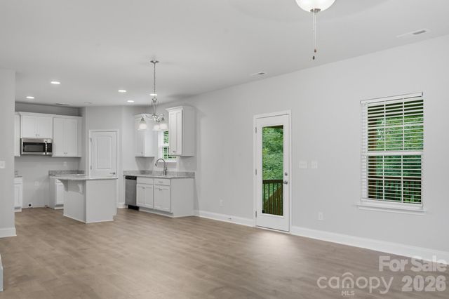 123 Bunker Hill Lane, Statesville, NC 28677
