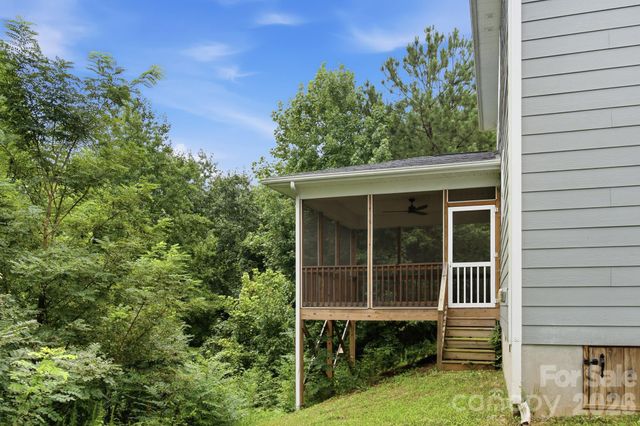 123 Bunker Hill Lane, Statesville, NC 28677