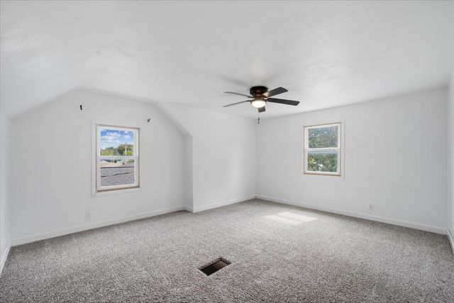 2215 Falls Avenue, Waterloo, IA 50701