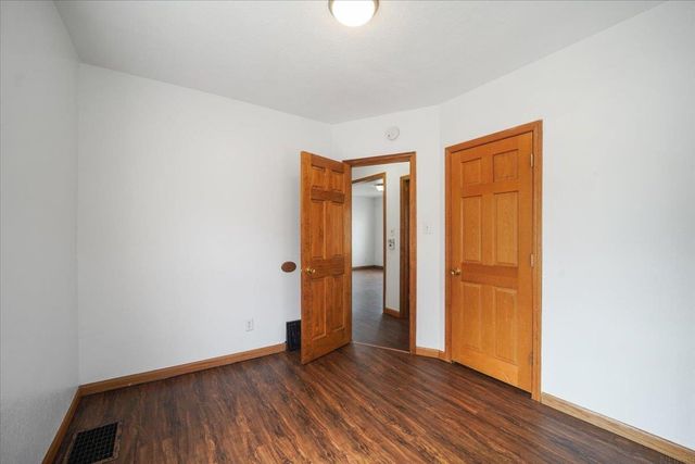 2215 Falls Avenue, Waterloo, IA 50701
