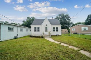2215 Falls Avenue, Waterloo, IA 50701