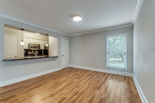 5925 E University Boulevard 232, Dallas, TX 75206