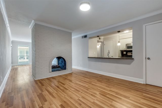 5925 E University Boulevard 232, Dallas, TX 75206