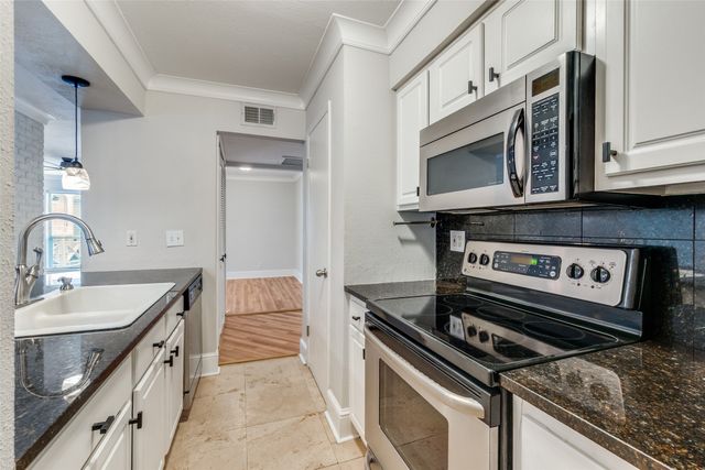 5925 E University Boulevard 232, Dallas, TX 75206