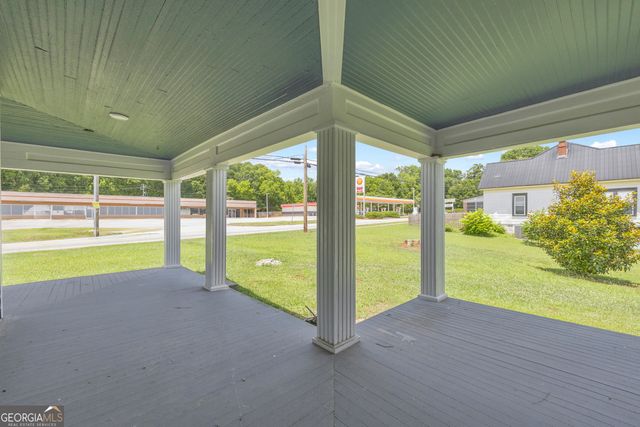 263 General Daniel Avenue S, Danielsville, GA 30633