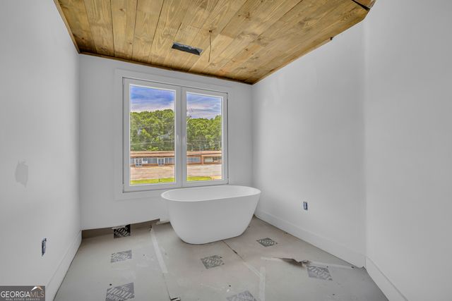 263 General Daniel Avenue S, Danielsville, GA 30633
