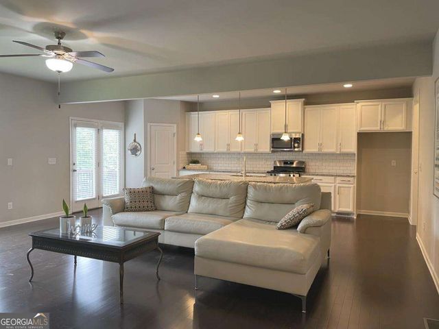 2415 Matlin Way, Buford, GA 30519