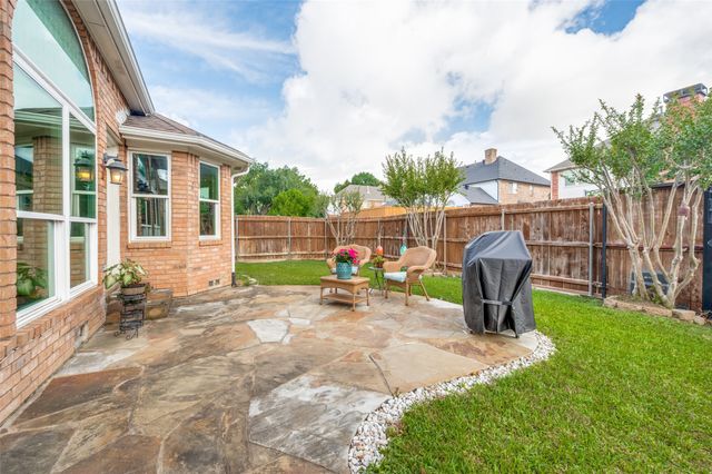 2119 Shumard Oak Lane, Irving, TX 75063