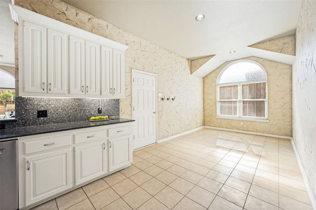 2119 Shumard Oak Lane, Irving, TX 75063