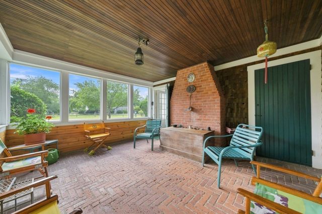 478 Neck Road, Rochester, MA 02770