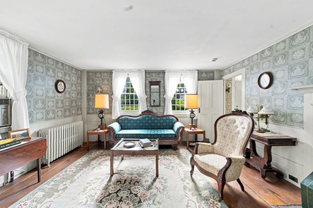 478 Neck Road, Rochester, MA 02770