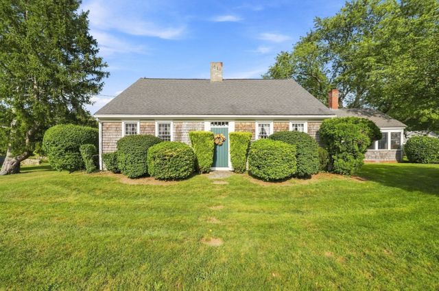 478 Neck Road, Rochester, MA 02770