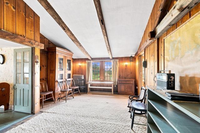 478 Neck Road, Rochester, MA 02770