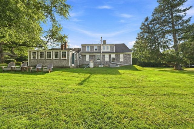 478 Neck Road, Rochester, MA 02770