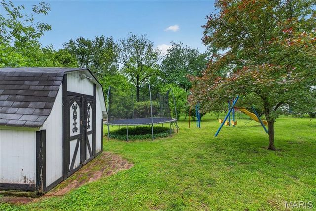 303 Ranch Drive, Manchester, MO 63011
