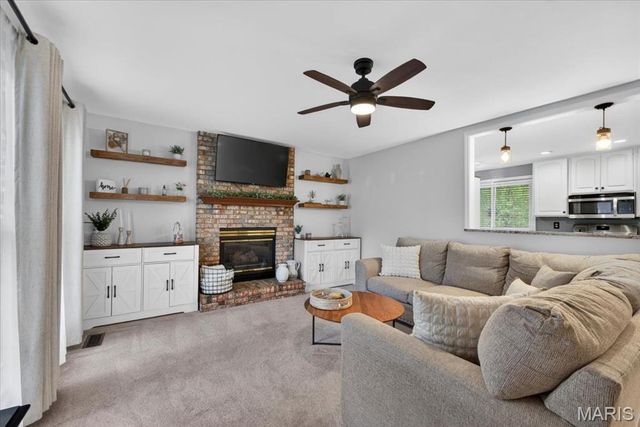 303 Ranch Drive, Manchester, MO 63011