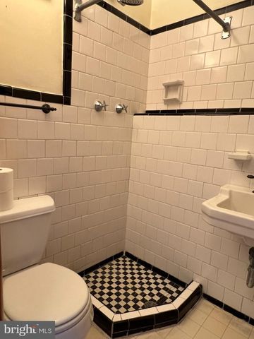 102 OAK DR, Annapolis, MD 21403