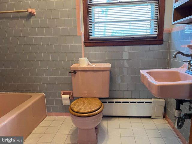 102 OAK DR, Annapolis, MD 21403