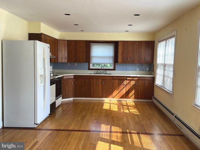 102 OAK DR, Annapolis, MD 21403