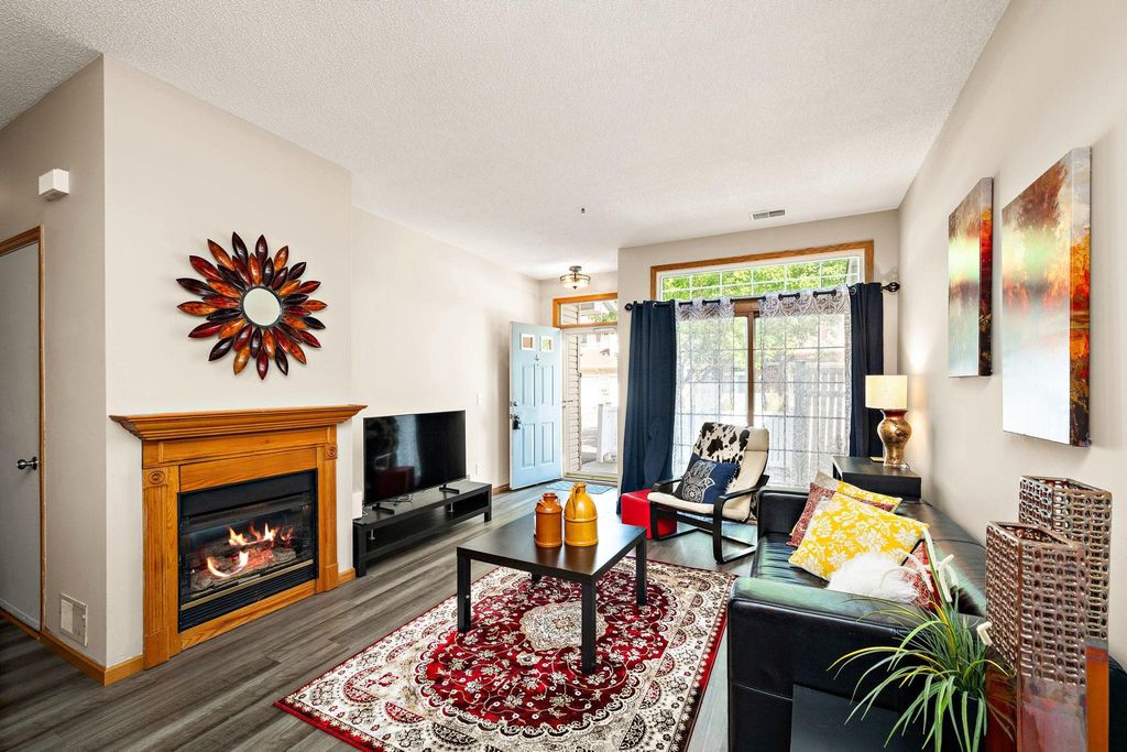 8581 Cortland Road, Eden Prairie, MN 55344 — photo 4
