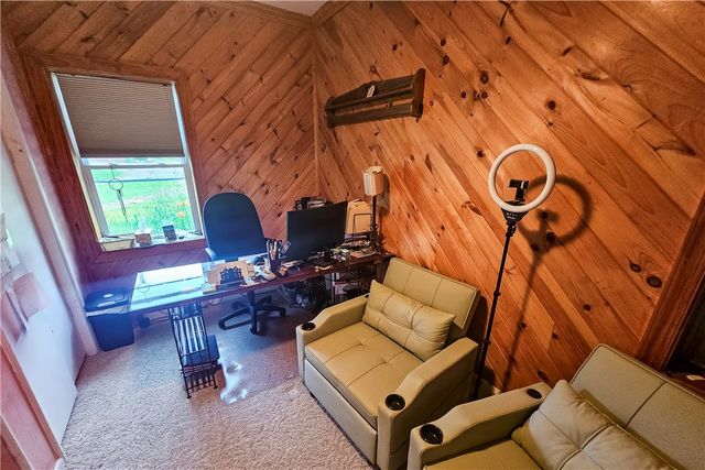 221 Mccaughtry Run Rd, Darlngtn Twp, PA 16115