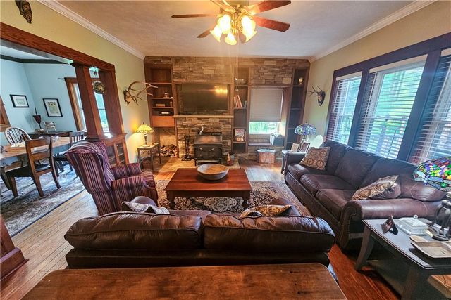 221 Mccaughtry Run Rd, Darlngtn Twp, PA 16115